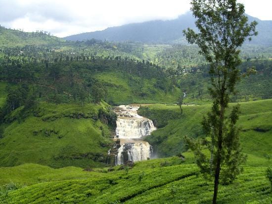 St.Clairs Water Fall in Sri Lanka – Private Tour with GoCeylon Taxi, Your Trysted Sri Lanka Taxi Service