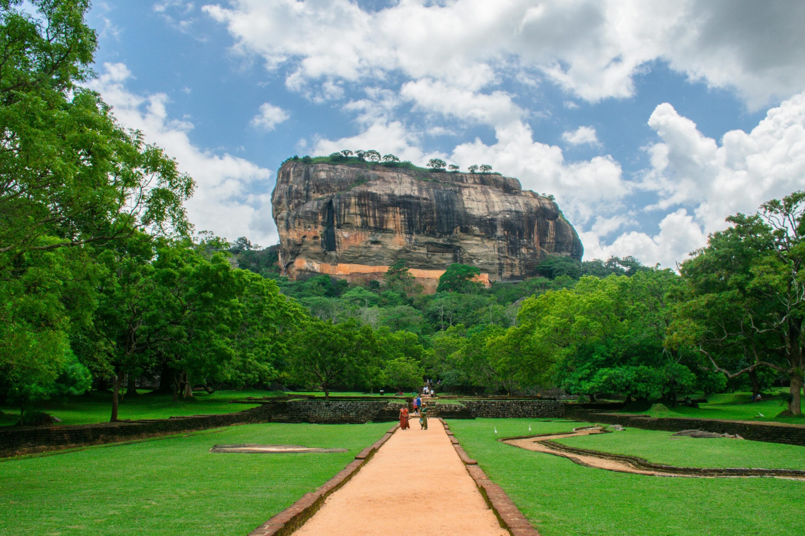 GoCeylon Taxi – Sri Lanka Taxi & Airport Transfer Service 1 pexels akos helgert 82252426 9013701 scaled