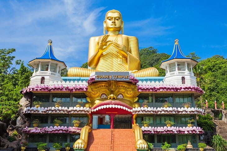 Dambulla Golden Temple in Sri Lanka – Private Tour with GoCeylon Taxi, Your trusted Sri Lanka Taxi Service